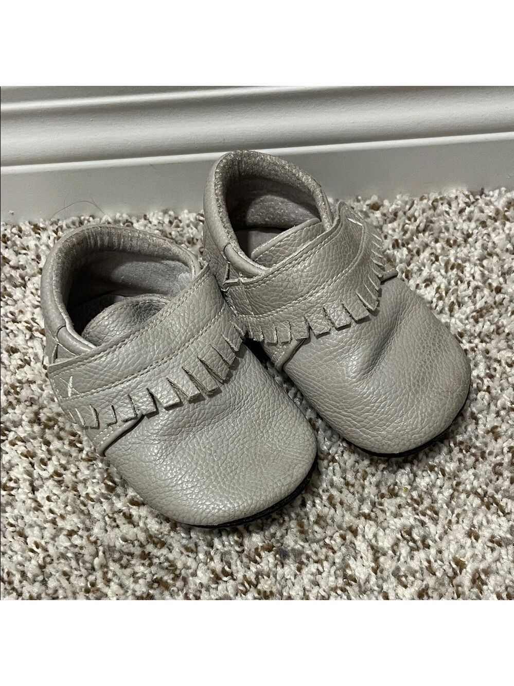 Chic‎ Gray Leather Kids Moccasins
